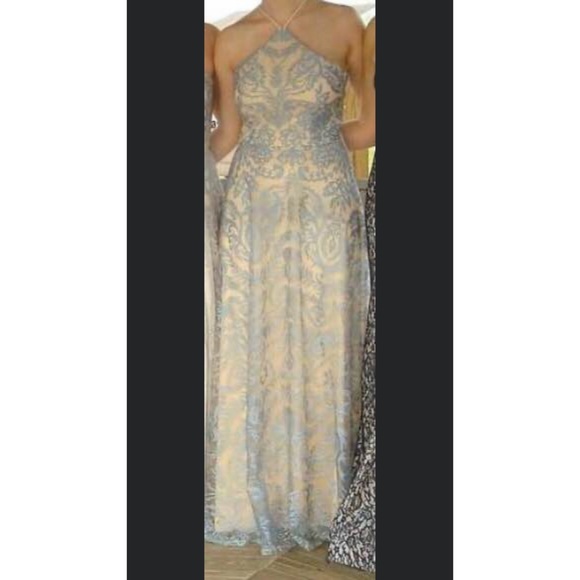 Formal Dress - Picture 2 of 4